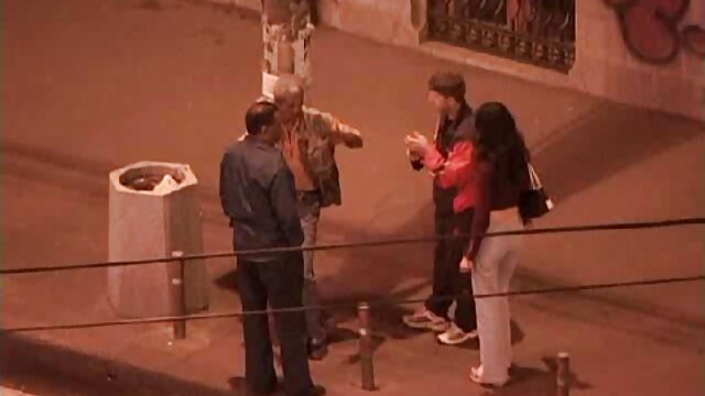 Lei è andato in questa video casalinghi privati occasione e iniziare la masturbazione