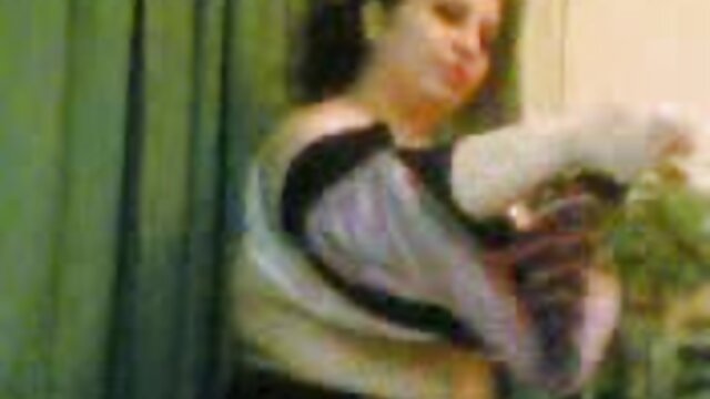 Ha messo la moglie sulla sedia video casalinghi amatoriali e ha deciso di scopare in casa