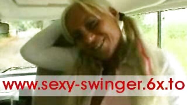Una ragazza impegnata non è ufficialmente convinta del sesso xxx casalinghi