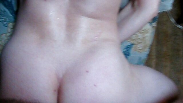 Formazione il culo con una video casalinghi privati ragazza, capelli castani, cazzo