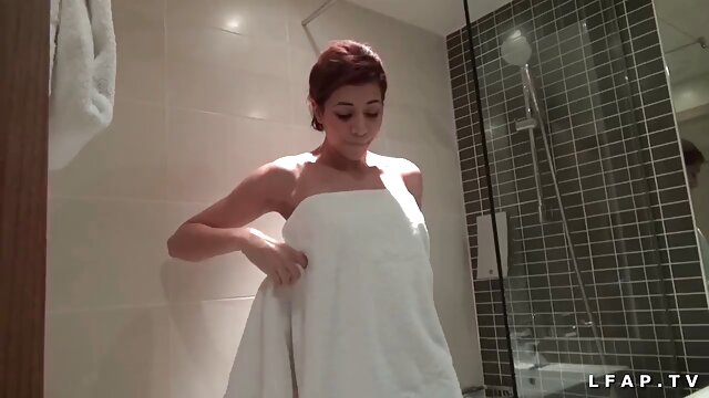Le bambine gambe, predittivo video casalinghi veri foro, mentre seduto sul cuscino